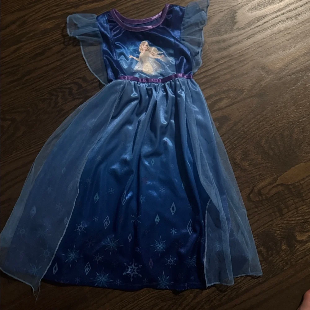 Disney Princess Dresses 4T - Picture 7 of 10